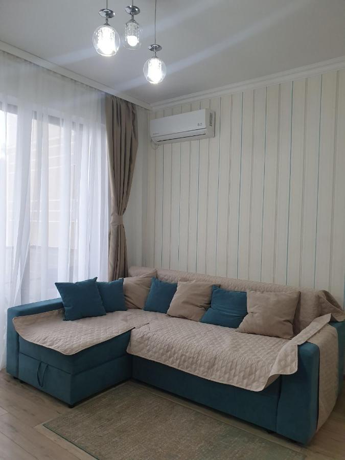 Apartament Laura Solid House Мамая Екстер'єр фото