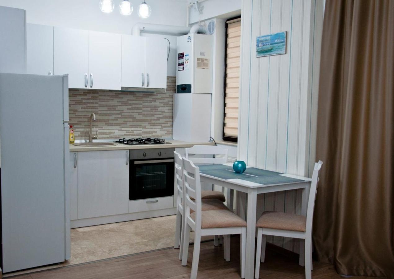 Apartament Laura Solid House Мамая Екстер'єр фото